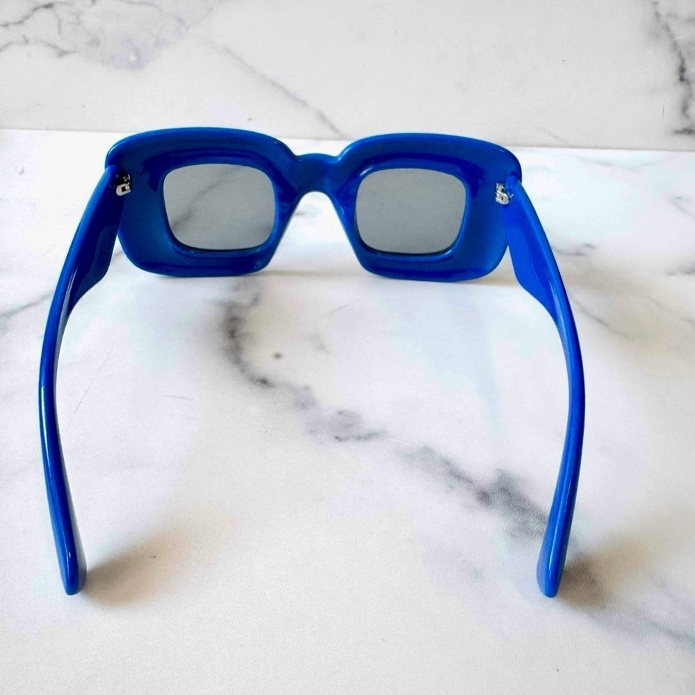 2-Pack Bold Retro Rectangle Sunglasses – Red & Blue Statement Shades - Picture 5 of 7